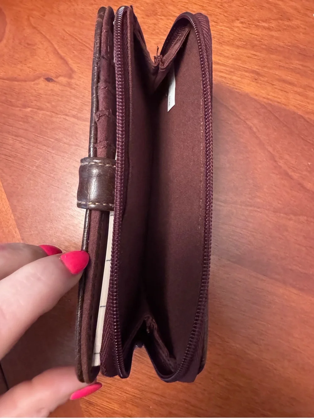 ROSETTI: Brown Leather Zip Wallet